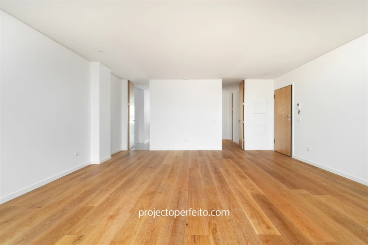Apartamento T2 para Venda em Espinho Foto 3