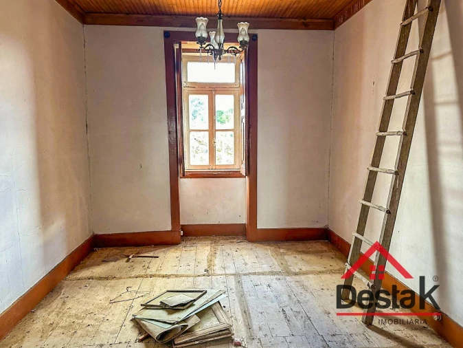Quinta T4 para Venda em Fornos de Maceira Dão Foto 30
