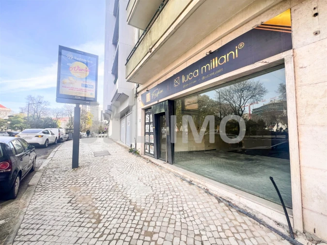 Loja para Arrendamento em Arroios Foto 12