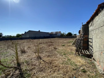Terreno para Venda em Monte Redondo e Carreira