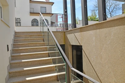 Moradia T3 para Venda em Lordelo do Ouro e Massarelos