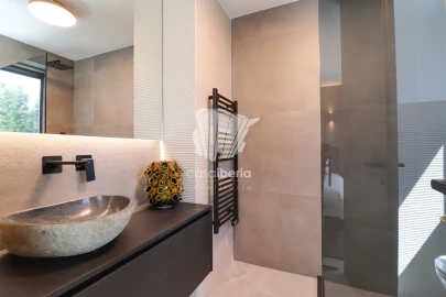 Apartamento T6 para Venda em Portimão