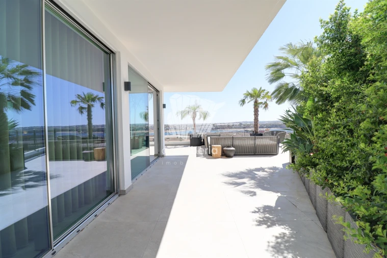 Apartamento T6 para Venda em Portimão Foto 32