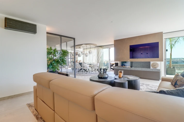 Apartamento T6 para Venda em Portimão Foto 7