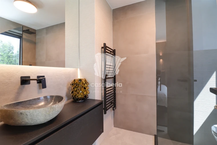 Apartamento T6 para Venda em Portimão Foto 11