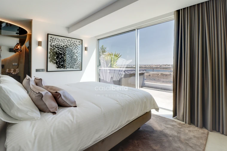 Apartamento T6 para Venda em Portimão Foto 19