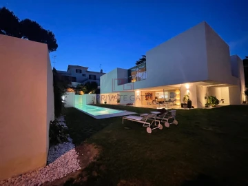 Moradia T4 para Venda em Cascais e Estoril