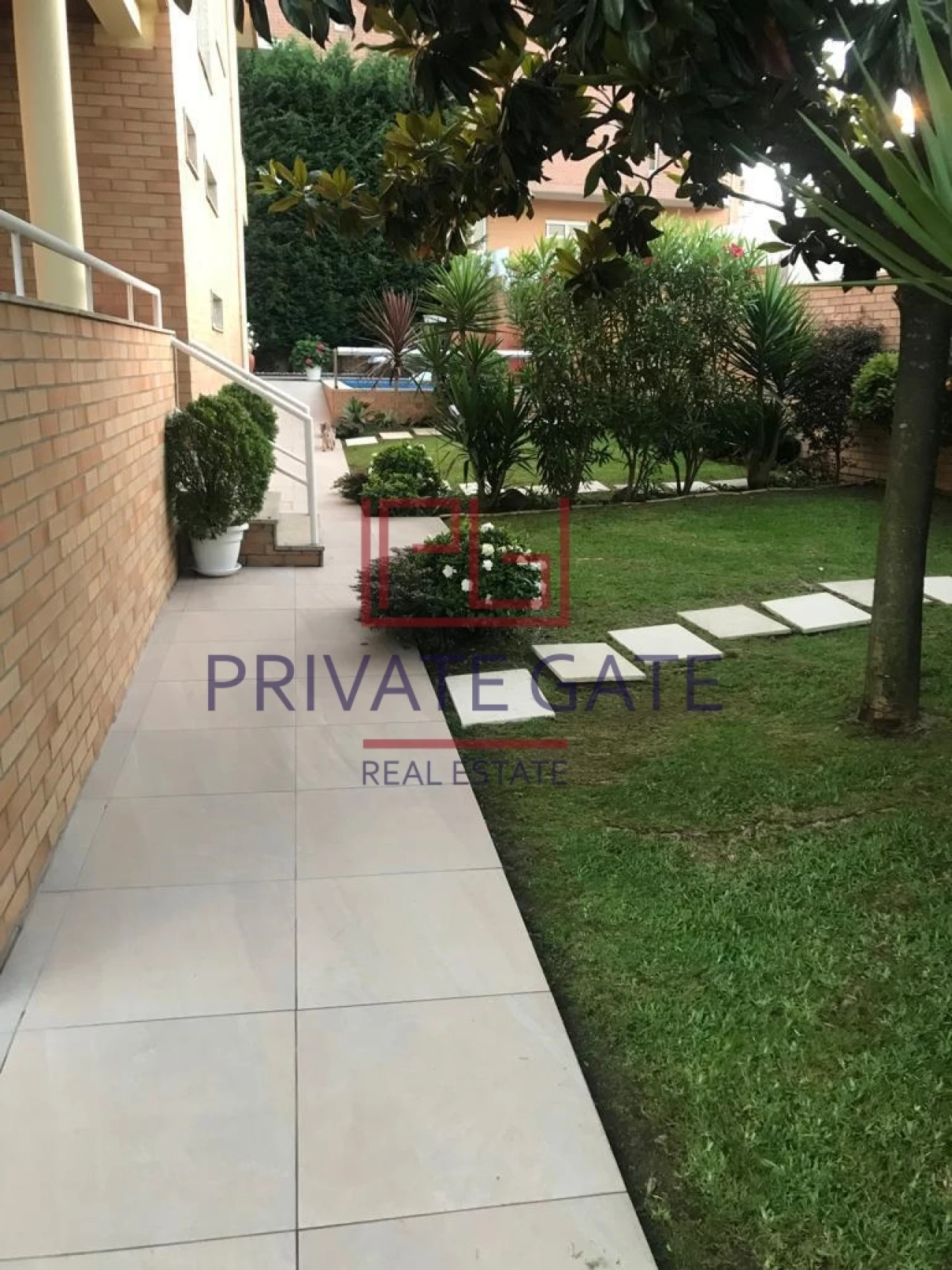 Moradia T5 para Venda em Cidade da Maia Foto 25