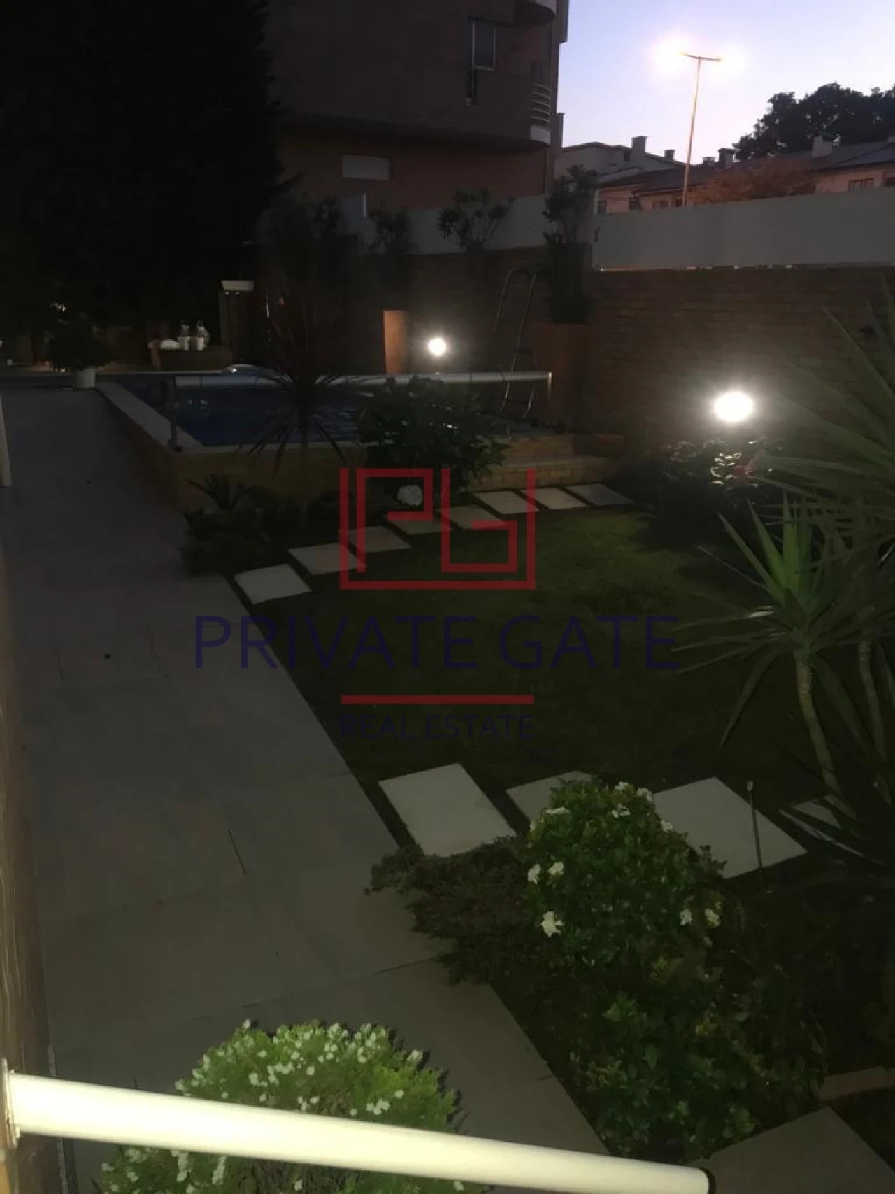 Moradia T5 para Venda em Cidade da Maia Foto 13