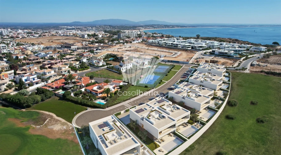 Moradia T4 para Venda em Lagos (São Sebastião e Santa Maria) Foto 18