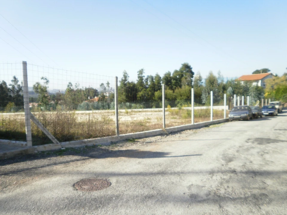 Terreno para Venda em Sandim, Olival, Lever e Crestuma Foto 1