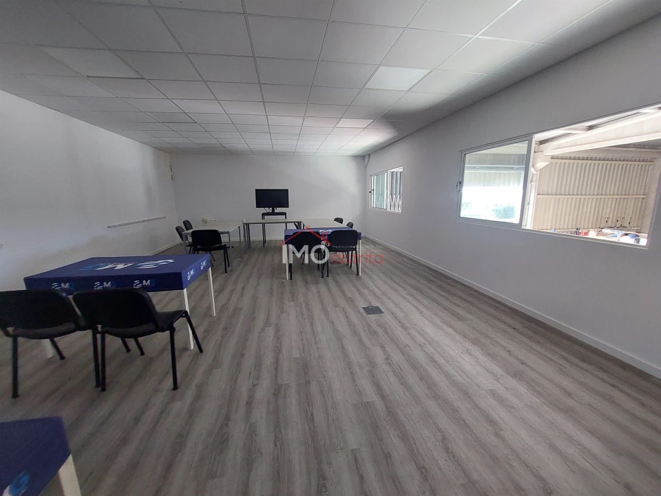 Armazém para Venda em Vila de Rei Foto 19