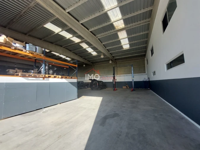 Armazém para Venda em Vila de Rei Foto 7