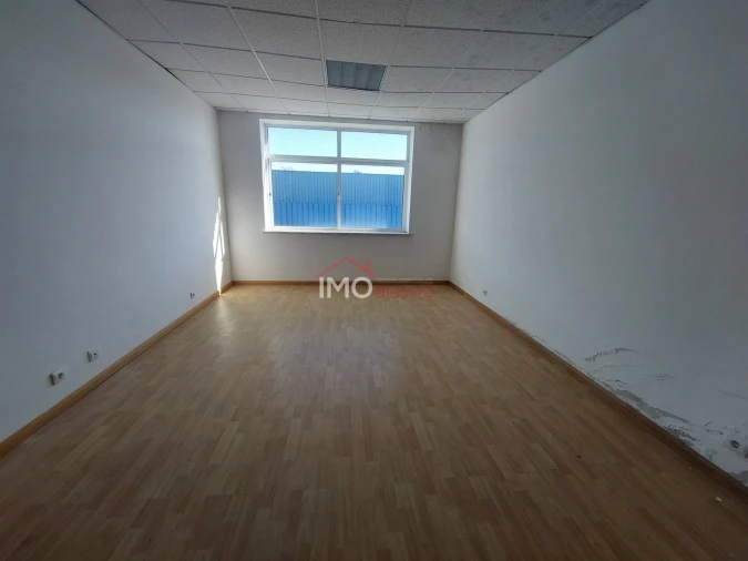 Armazém para Venda em Vila de Rei Foto 12