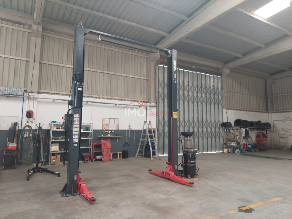 Armazém para Venda em Vila de Rei Foto 1