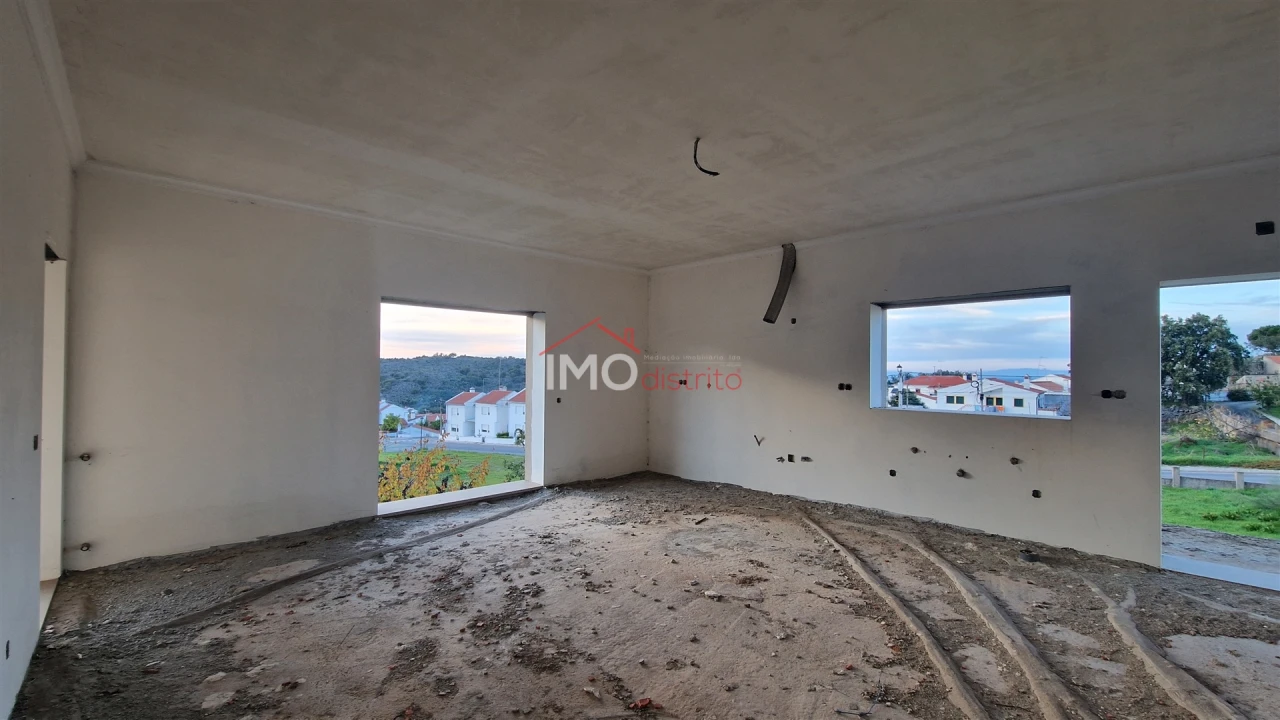 Moradia T4 para Venda em Santo Antonio das Areias Foto 8