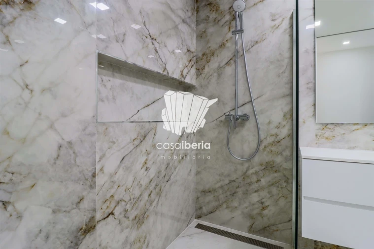 Apartamento T2 para Venda em Lagos (São Sebastião e Santa Maria) Foto 7
