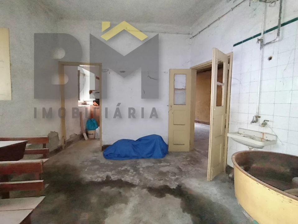 Moradia T6 para Venda em Escalos de Cima e Lousa Foto 40