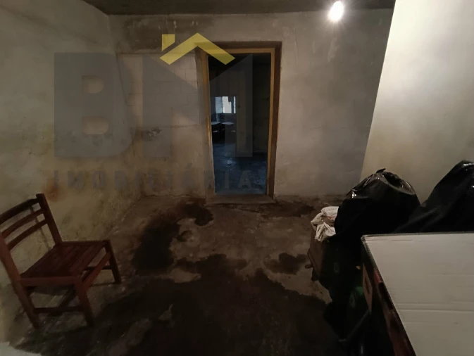 Moradia T6 para Venda em Escalos de Cima e Lousa Foto 32