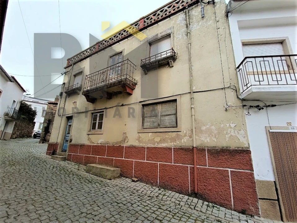 Moradia T6 para Venda em Escalos de Cima e Lousa Foto 3