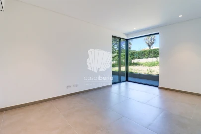 Moradia T4 para Venda em Lagoa e Carvoeiro