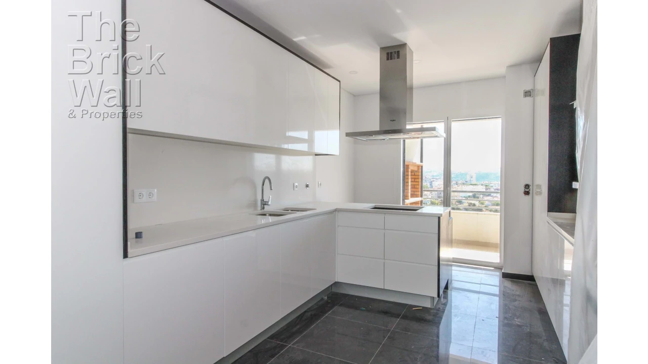 Apartamento T3 para Venda em Odivelas Foto 1