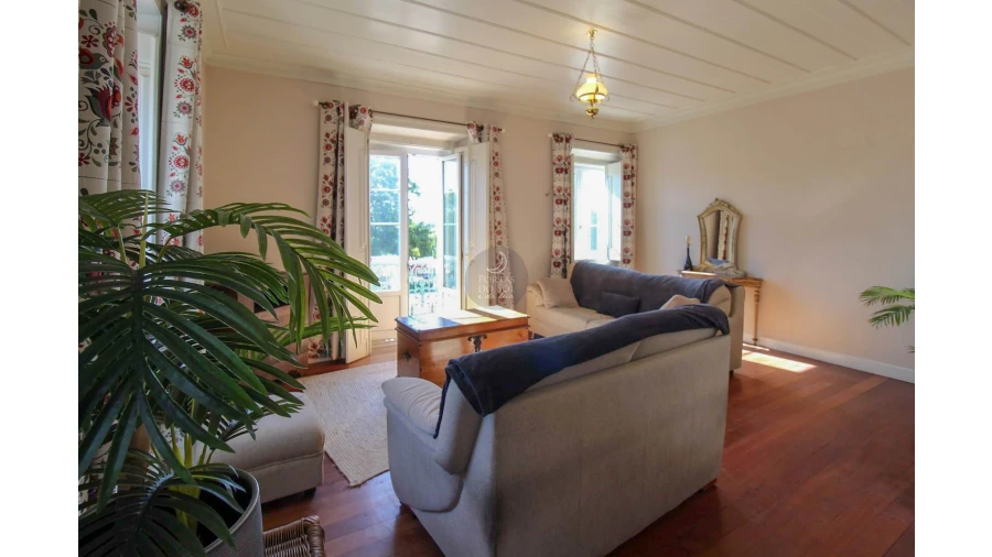 Moradia T6 para Venda em Valada Foto 12