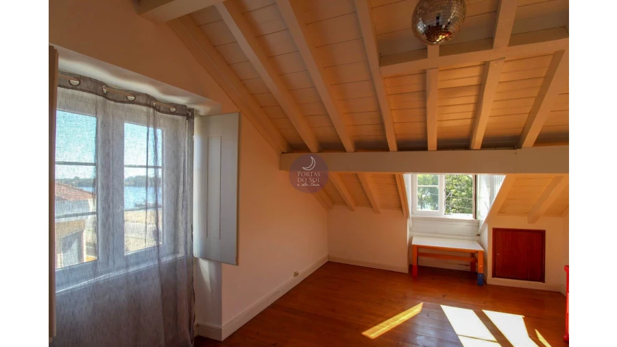 Moradia T6 para Venda em Valada Foto 18