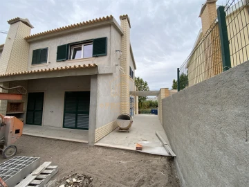 Moradia T3 para Venda em Tavarede
