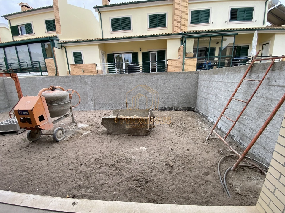 Moradia T3 para Venda em Tavarede Foto 17