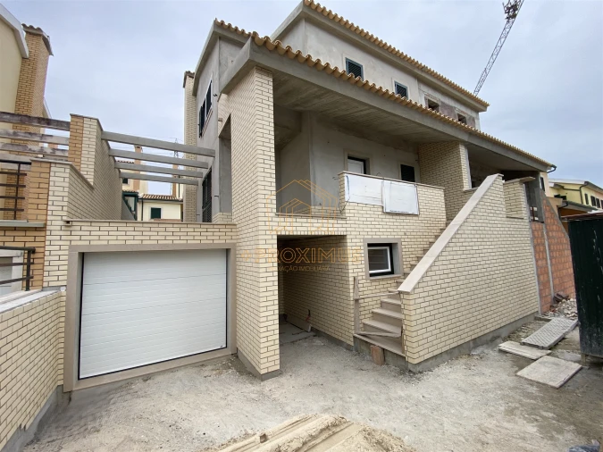 Moradia T3 para Venda em Tavarede