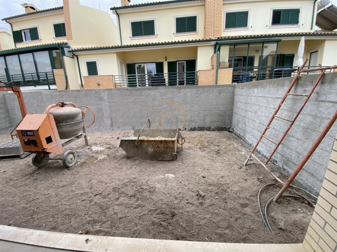 Moradia T3 para Venda em Tavarede Foto 17