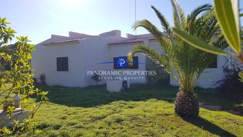 Moradia T5 para Venda em Lagoa e Carvoeiro