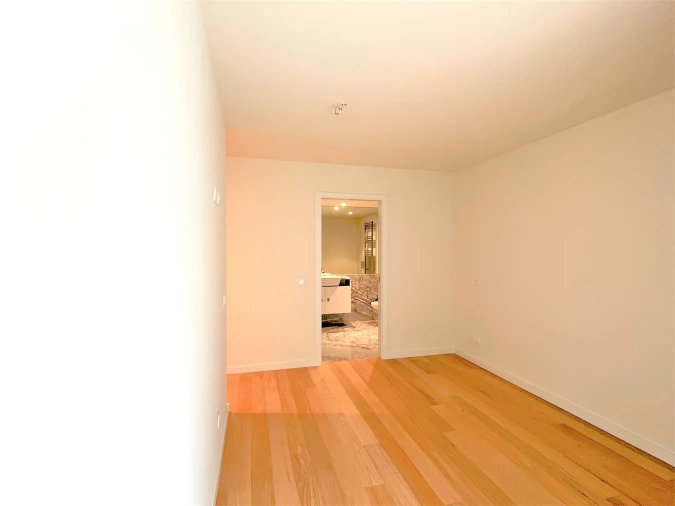 Apartamento T4 para Venda em Aldoar, Foz do Douro e Nevogilde Foto 9
