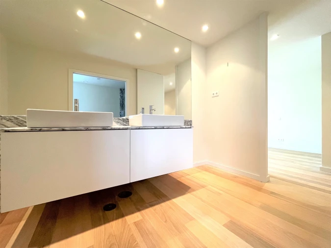 Apartamento T4 para Venda em Aldoar, Foz do Douro e Nevogilde Foto 15