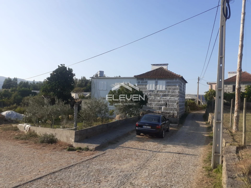 Terreno para Venda em Santa Maria de Sardoura Foto 12