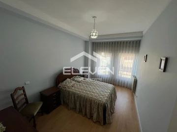 Apartamento T4 para Venda em Mafamude e Vilar do Paraíso