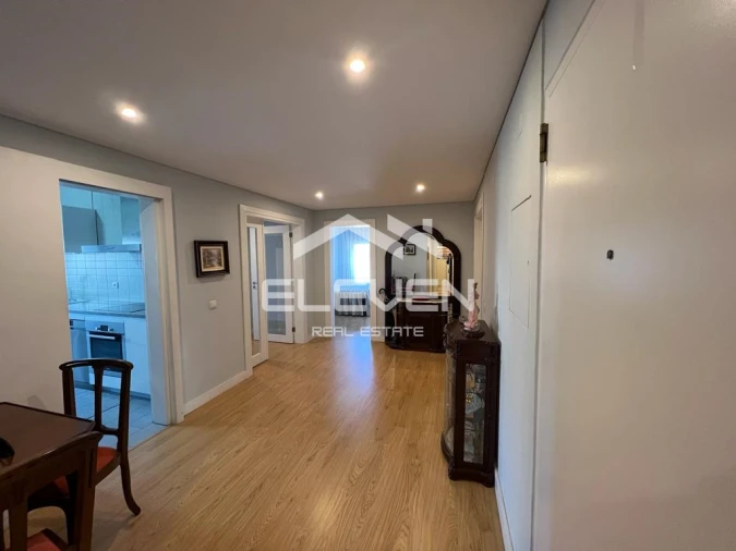 Apartamento T4 para Venda em Mafamude e Vilar do Paraíso Foto 4