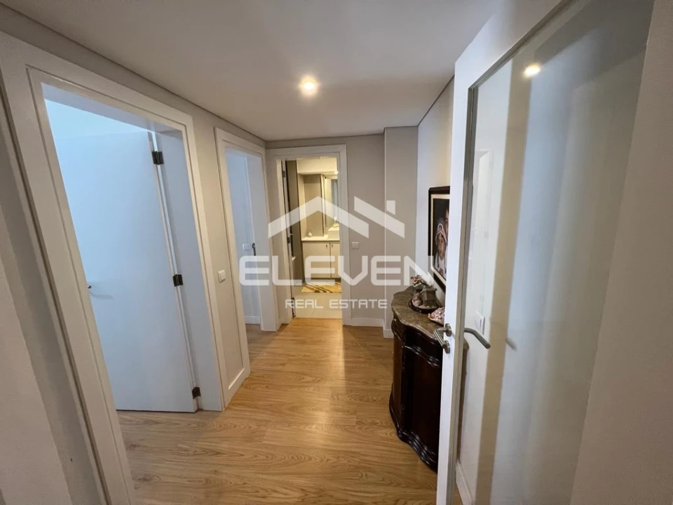 Apartamento T4 para Venda em Mafamude e Vilar do Paraíso Foto 5