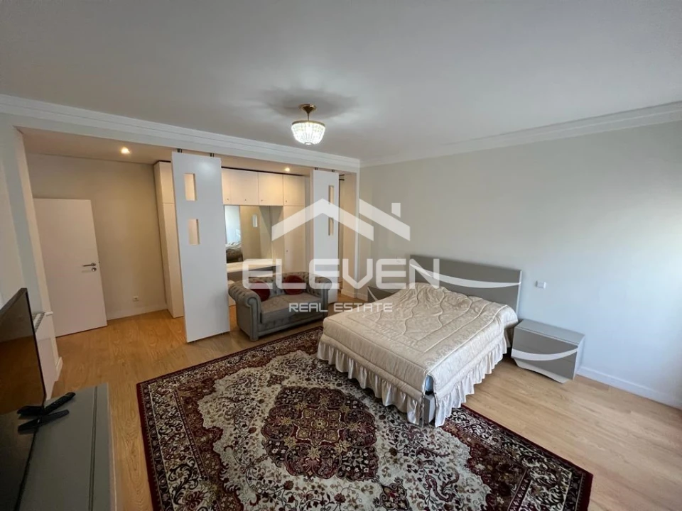 Apartamento T4 para Venda em Mafamude e Vilar do Paraíso Foto 11