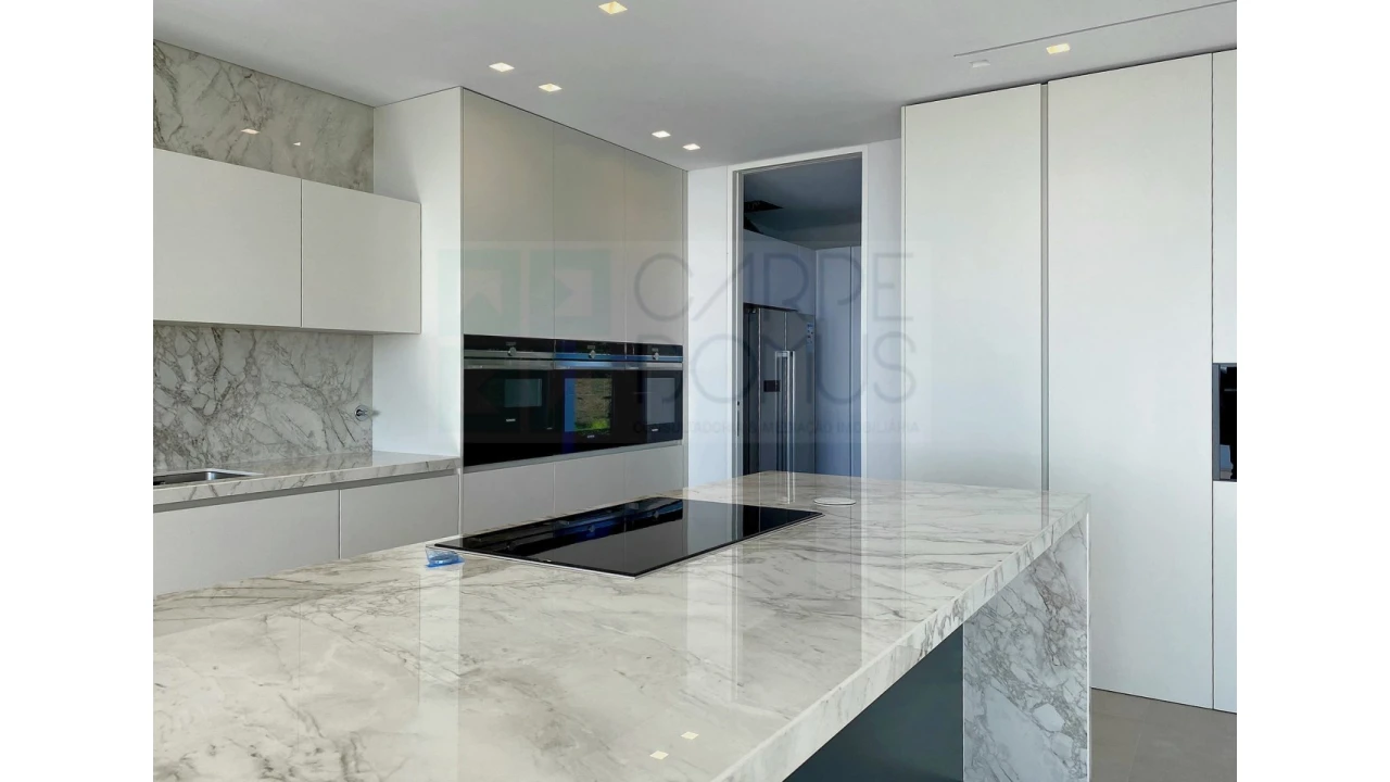 Moradia T6 para Venda em Vila Nova de Cacela Foto 4