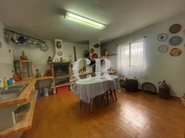 Moradia T3 para Venda em Castanheira de Pêra e Coentral