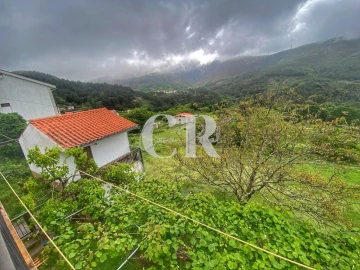 Moradia T3 para Venda em Castanheira de Pêra e Coentral