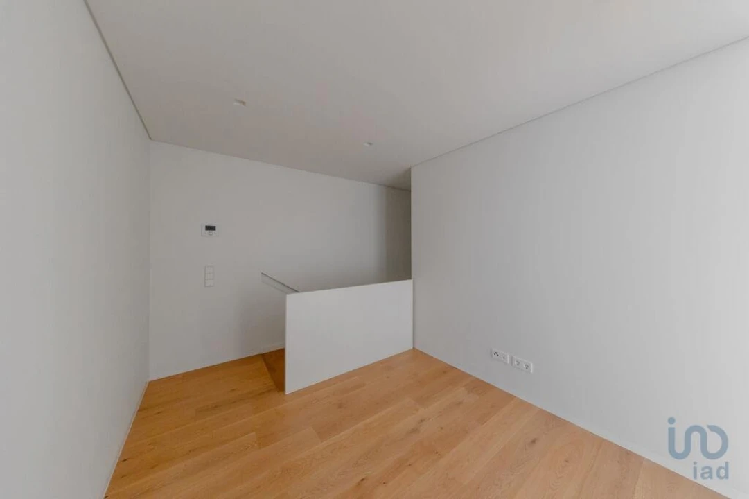 Apartamento T2 para Venda em Alvalade Foto 7