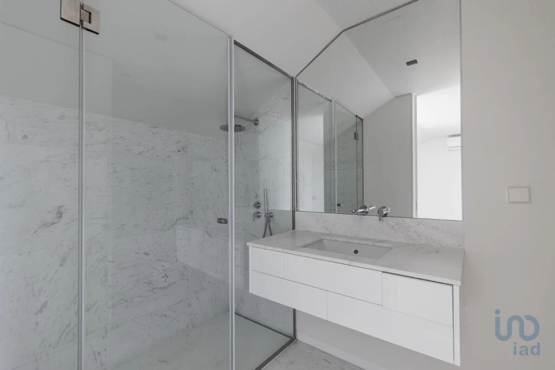 Apartamento T2 para Venda em Alvalade Foto 15