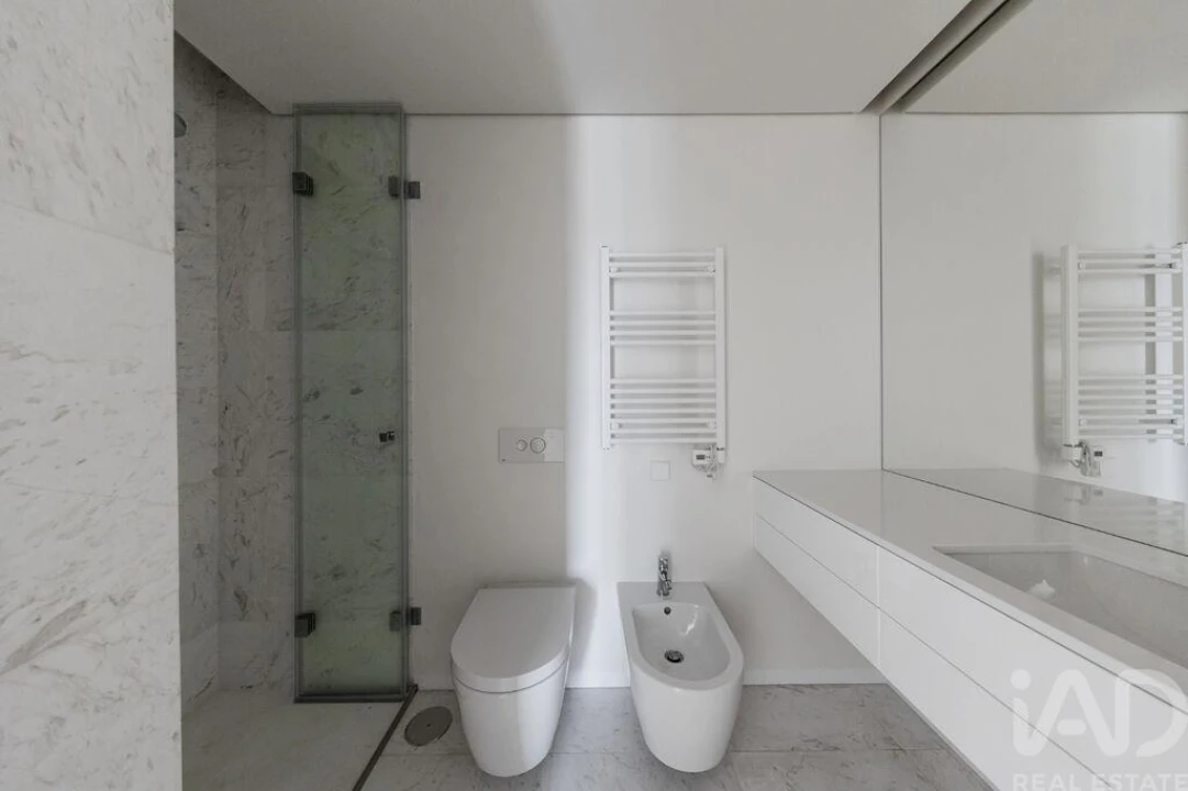 Apartamento T2 para Venda em Alvalade Foto 16