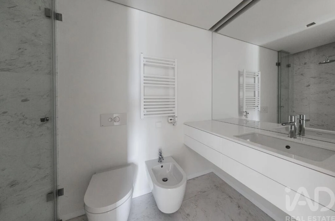 Apartamento T2 para Venda em Alvalade Foto 18