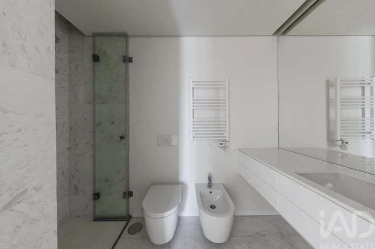 Apartamento T2 para Venda em Alvalade Foto 16