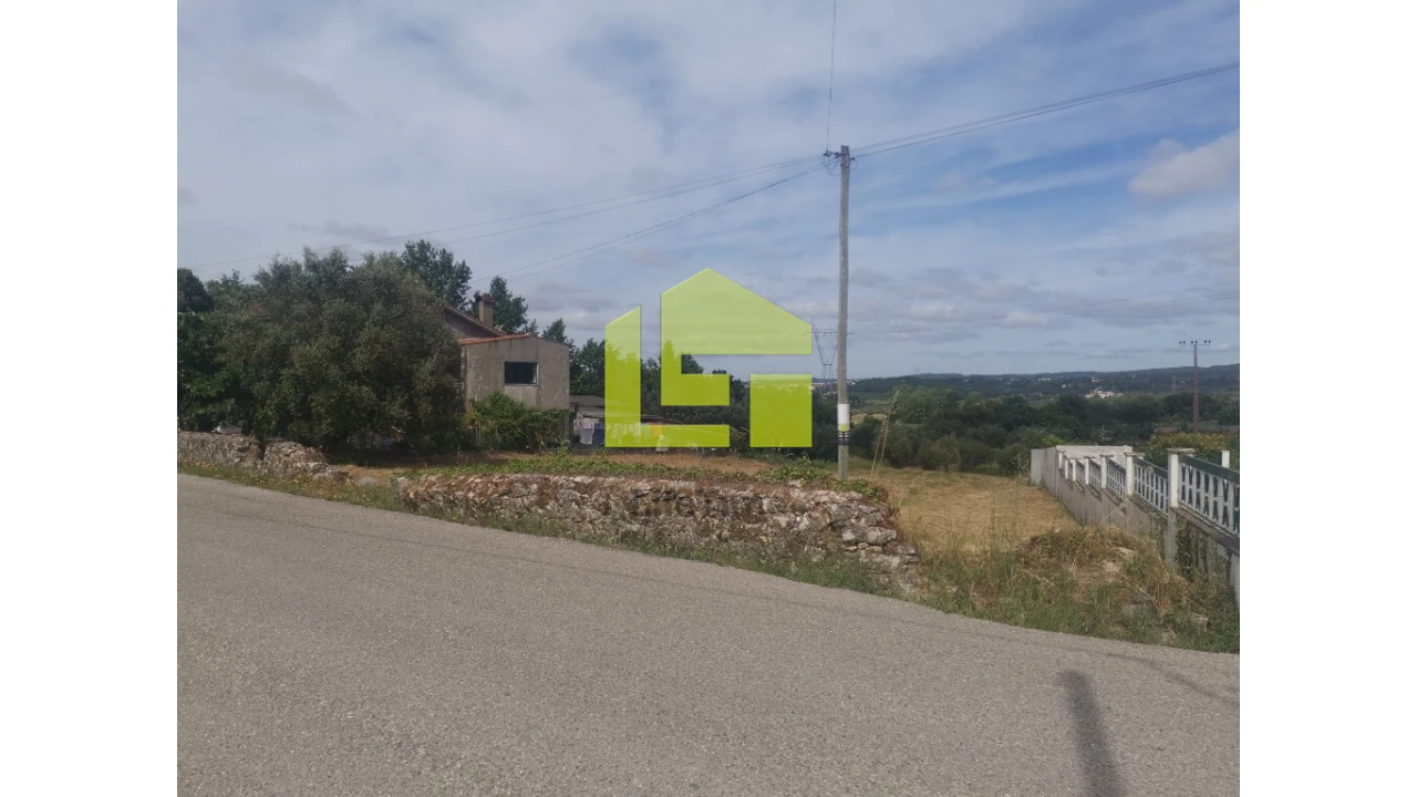 Terreno para Venda em Ega Foto 1