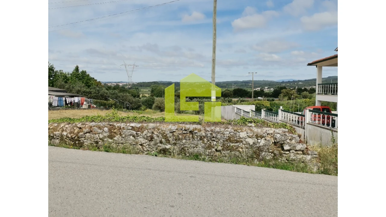 Terreno para Venda em Ega Foto 9